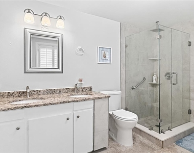2823 Gulf Of Mexico Drive - Photo Thumbnail 18