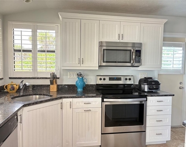 2823 Gulf Of Mexico Drive - Photo Thumbnail 14