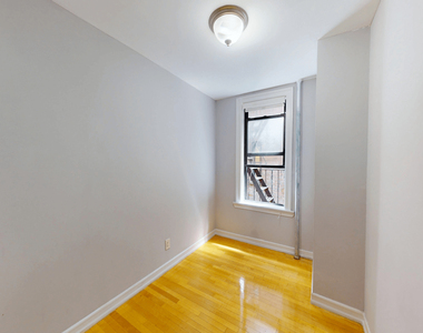 East 13th Street - Photo Thumbnail 2