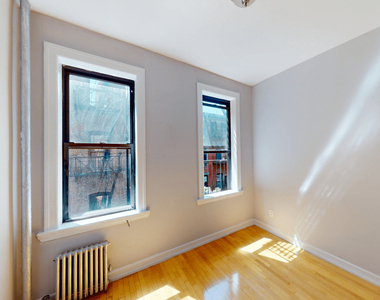 East 13th Street - Photo Thumbnail 3
