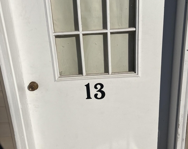 33 Vanderbilt Avenue - Photo Thumbnail 2