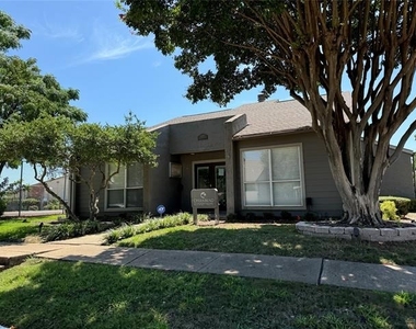 12480 Abrams Road - Photo Thumbnail 6