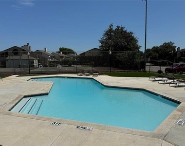 12480 Abrams Road - Photo Thumbnail 1