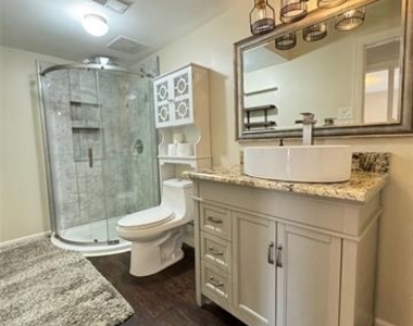 12480 Abrams Road - Photo Thumbnail 15