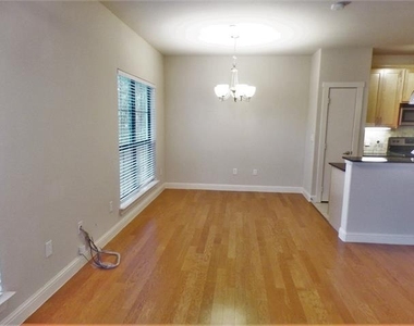 6159 Oram Street - Photo Thumbnail 3