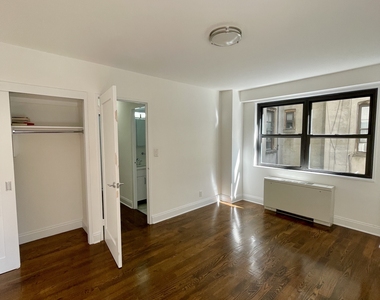 400 East 89th Street - Photo Thumbnail 9