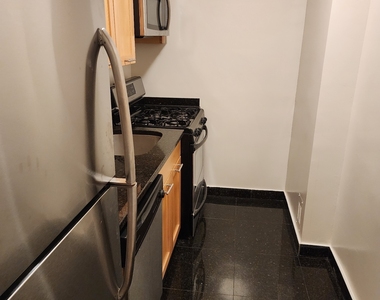 145 4th Avenue - Photo Thumbnail 3