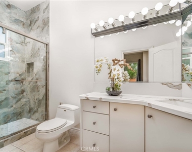 5206 Topeka Drive - Photo Thumbnail 40