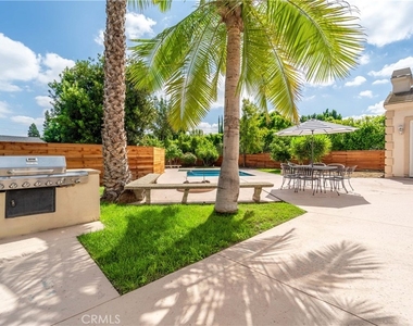 5206 Topeka Drive - Photo Thumbnail 45