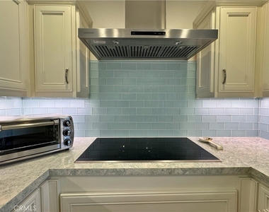 230 S Catalina - Photo Thumbnail 5