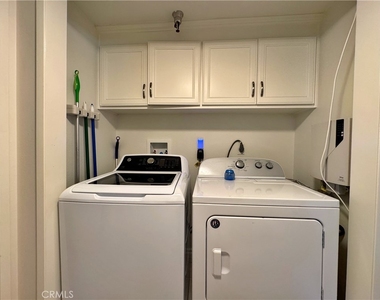 230 S Catalina - Photo Thumbnail 24