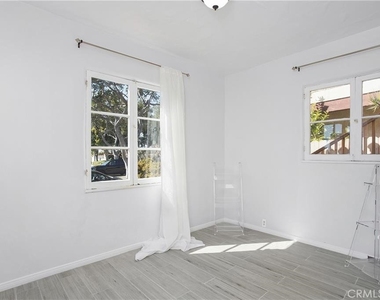 251 Avenida Del Mar - Photo Thumbnail 8