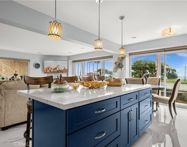 805 Ocean - Photo Thumbnail 14