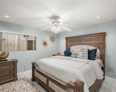 805 Ocean - Photo Thumbnail 23