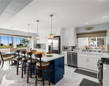 805 Ocean - Photo Thumbnail 10