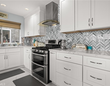 805 Ocean - Photo Thumbnail 12