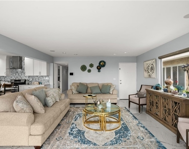 805 Ocean - Photo Thumbnail 8