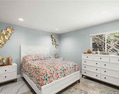 805 Ocean - Photo Thumbnail 18