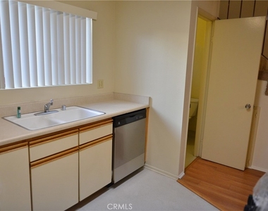 410 Milford Street - Photo Thumbnail 6