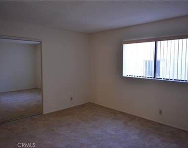 410 Milford Street - Photo Thumbnail 11