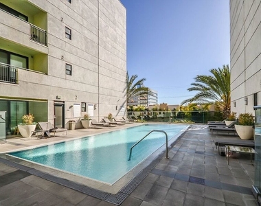 1234 Wilshire Boulevard - Photo Thumbnail 11