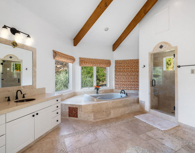 34136 Mulholland Highway - Photo Thumbnail 20
