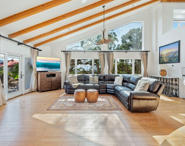 34136 Mulholland Highway - Photo Thumbnail 8