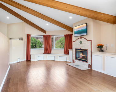 34136 Mulholland Highway - Photo Thumbnail 17