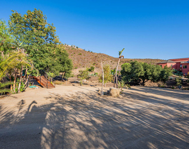 34136 Mulholland Highway - Photo Thumbnail 41