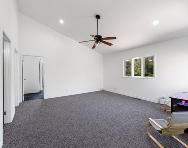34136 Mulholland Highway - Photo Thumbnail 46