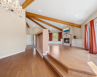 34136 Mulholland Highway - Photo Thumbnail 16