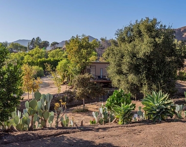 34136 Mulholland Highway - Photo Thumbnail 43