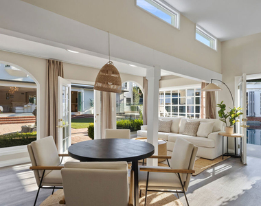 17503 Rancho Street - Photo Thumbnail 10