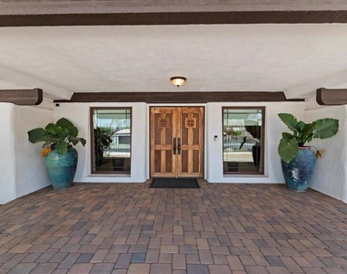 73191 Shadow Mountain Drive - Photo Thumbnail 2