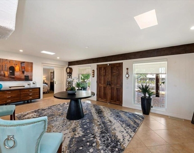 73191 Shadow Mountain Drive - Photo Thumbnail 5