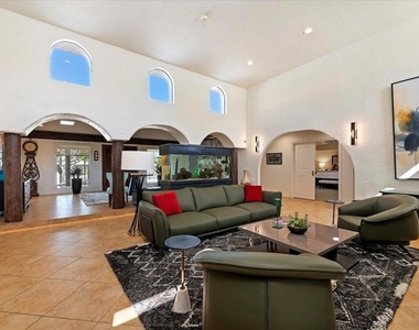 73191 Shadow Mountain Drive - Photo Thumbnail 8