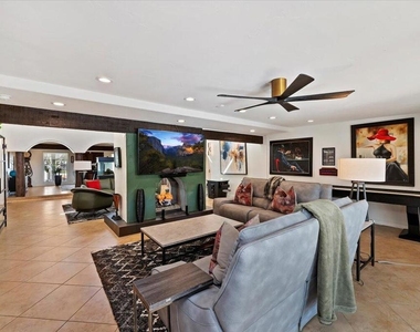 73191 Shadow Mountain Drive - Photo Thumbnail 11