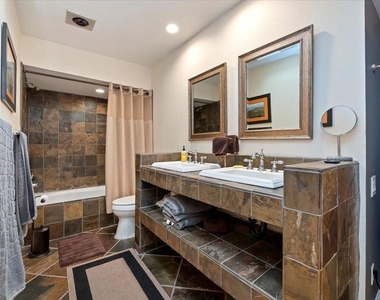 73191 Shadow Mountain Drive - Photo Thumbnail 32