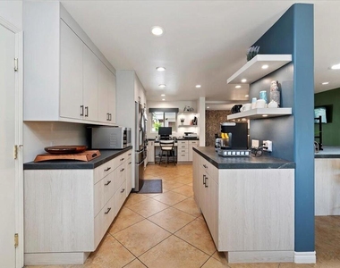 73191 Shadow Mountain Drive - Photo Thumbnail 23