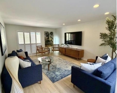 72499 Desert Flower Drive - Photo Thumbnail 5