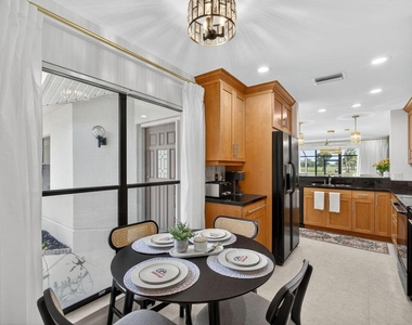 479 Prestwick Circle - Photo Thumbnail 12