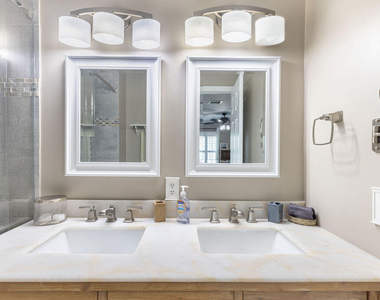 1038 Jeffery Street - Photo Thumbnail 20