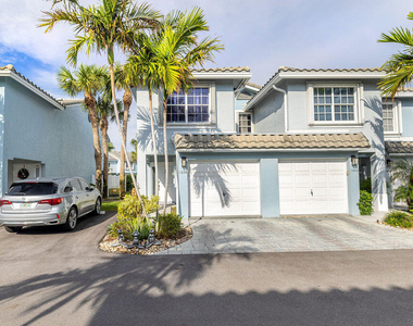 1038 Jeffery Street - Photo Thumbnail 45