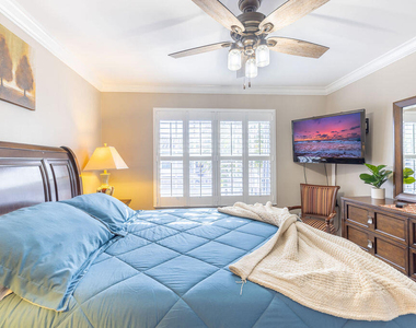 1038 Jeffery Street - Photo Thumbnail 25
