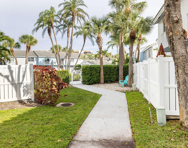1038 Jeffery Street - Photo Thumbnail 36