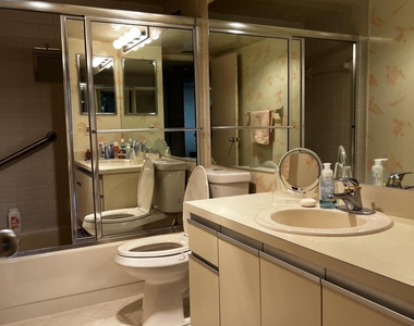 4702 Fountains Drive - Photo Thumbnail 7