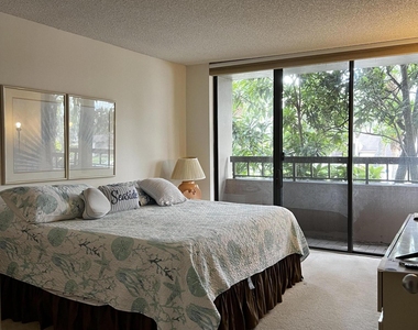 4702 Fountains Drive - Photo Thumbnail 3