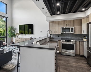 172 E Prospect Avenue - Photo Thumbnail 4