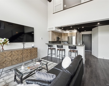 172 E Prospect Avenue - Photo Thumbnail 8