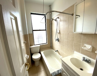 West 170th Street - Photo Thumbnail 4